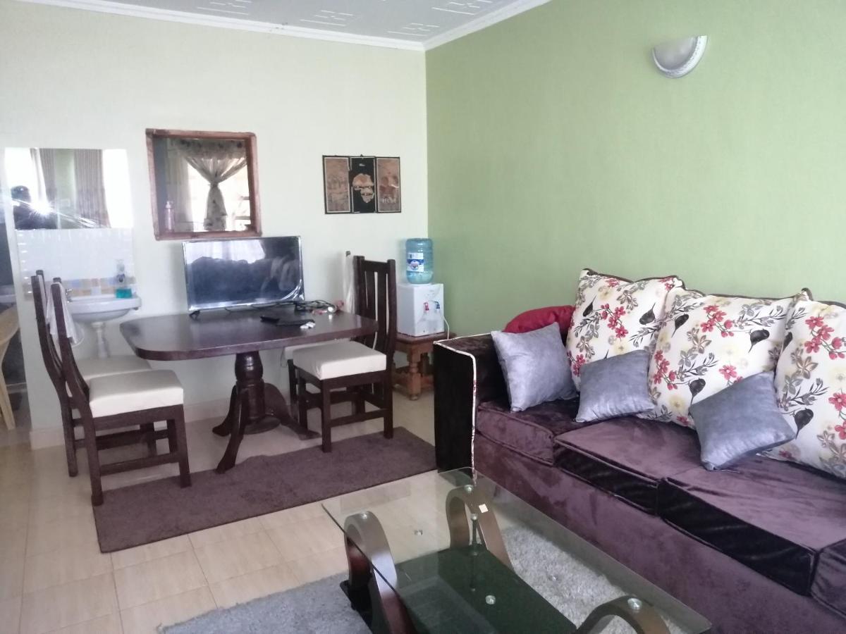 The Rhine Guest House - Eldoret Buitenkant foto