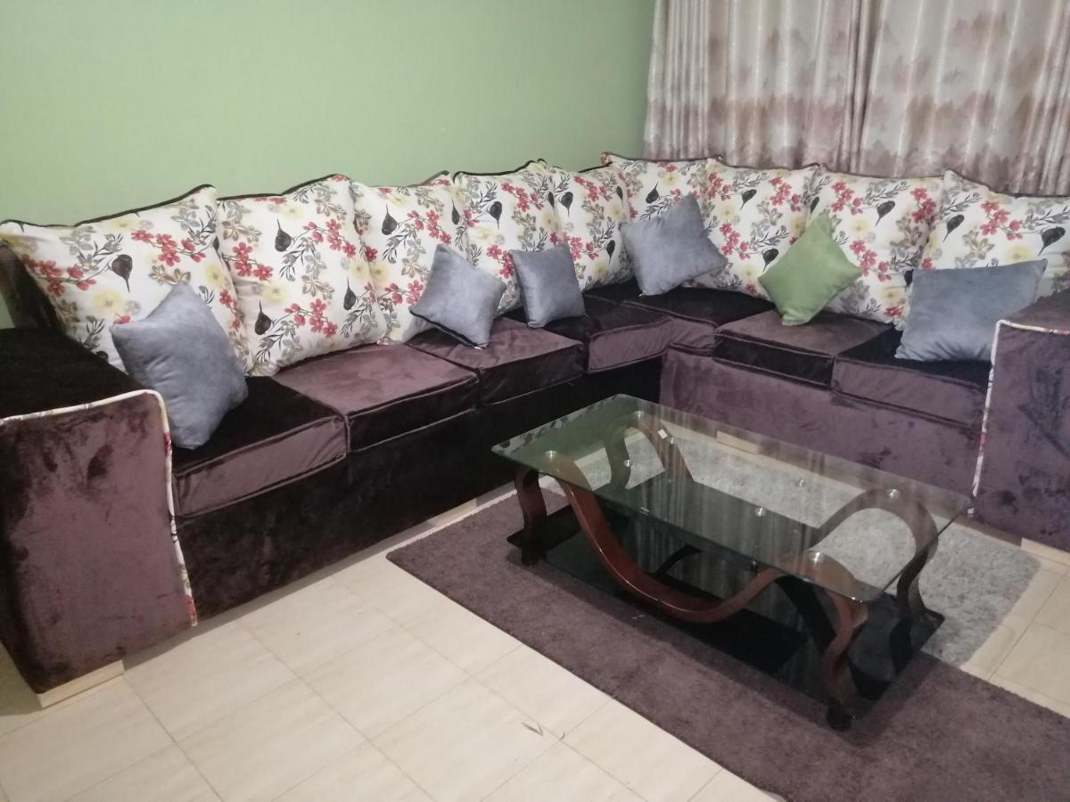 The Rhine Guest House - Eldoret Buitenkant foto