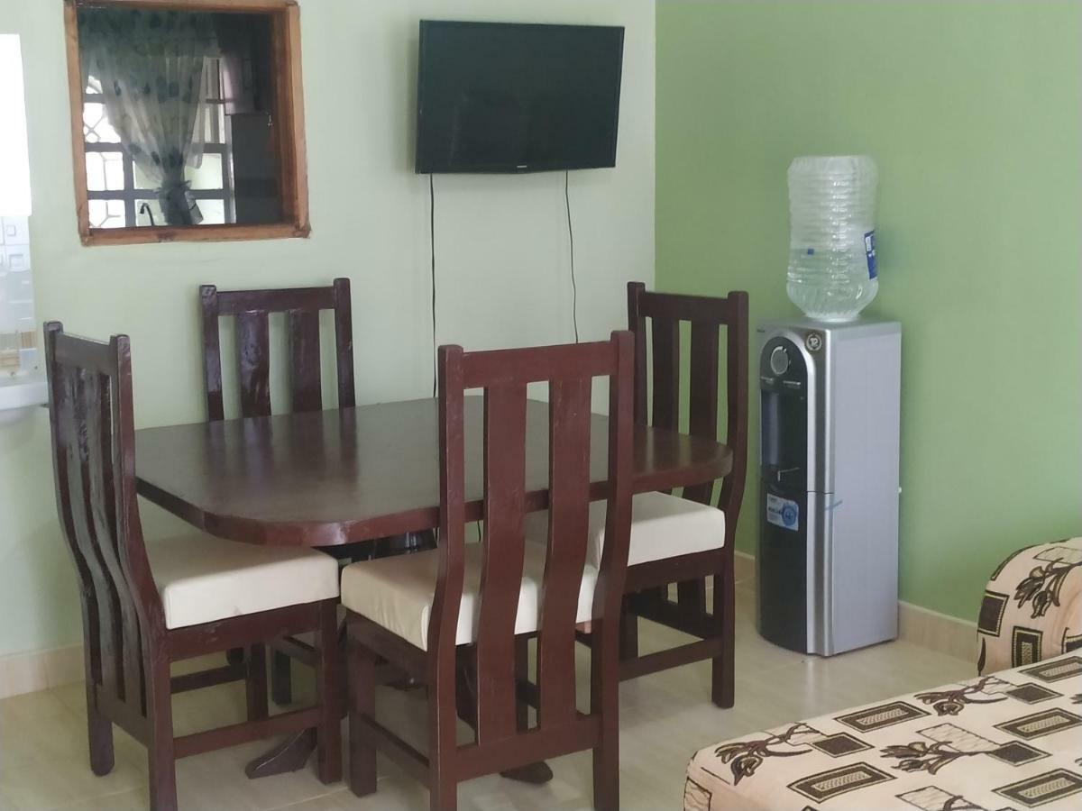 The Rhine Guest House - Eldoret Buitenkant foto